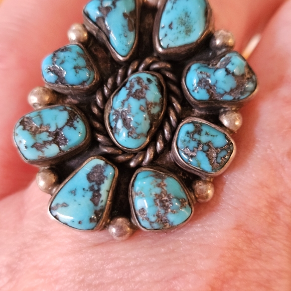 Vintage Sterling Silver Navajo Turquoise Ring - Picture 5 of 6